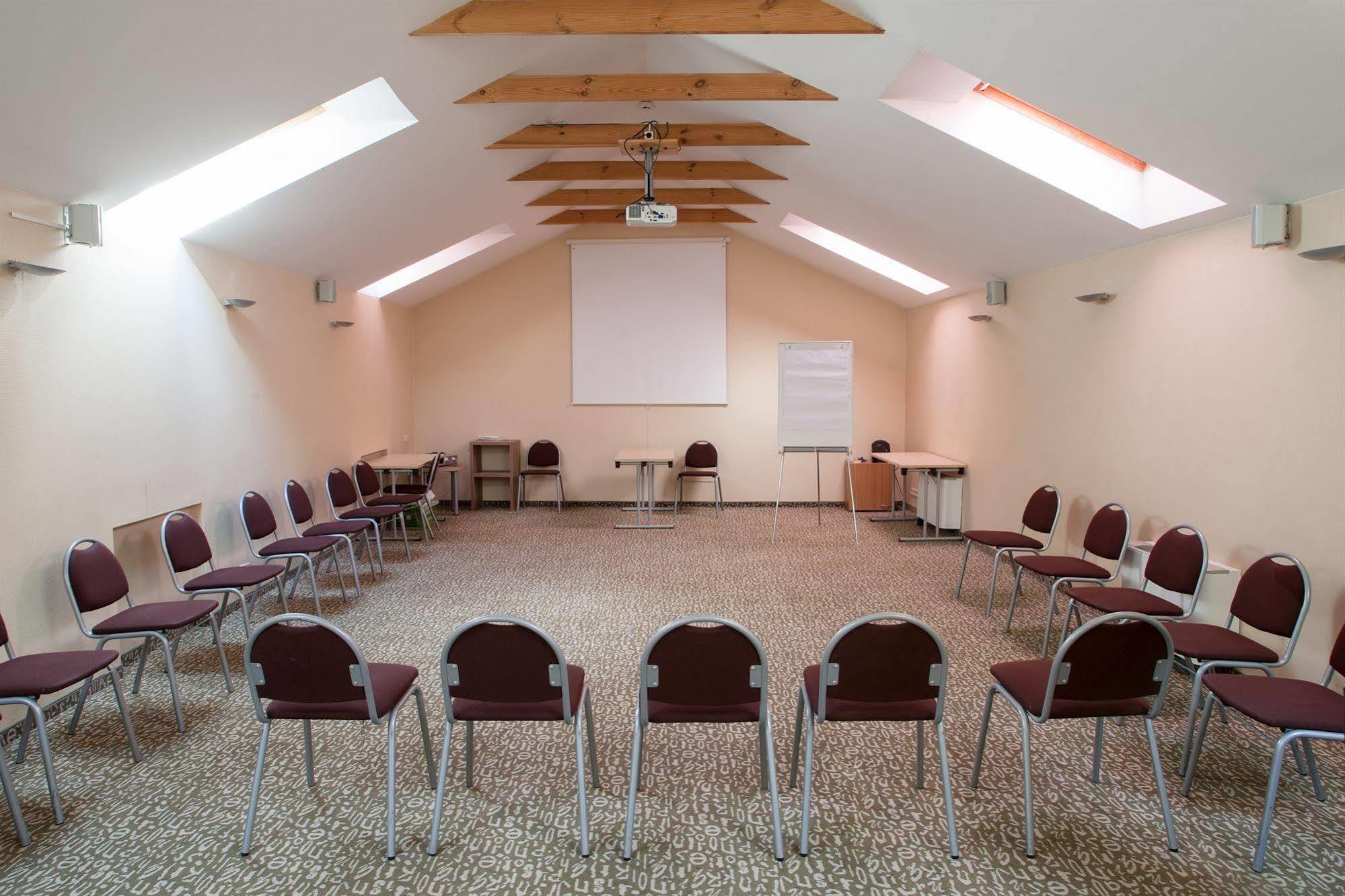 City Hotels Algirdas Vilnius Bagian luar foto